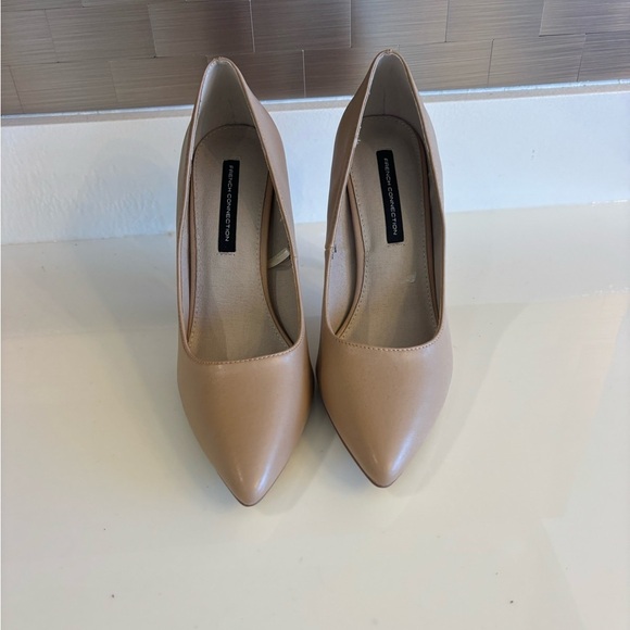 Nine West Shoes - French connection heels 👠 soft tan tan